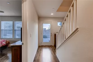 Photo #3: 2217154 Listing