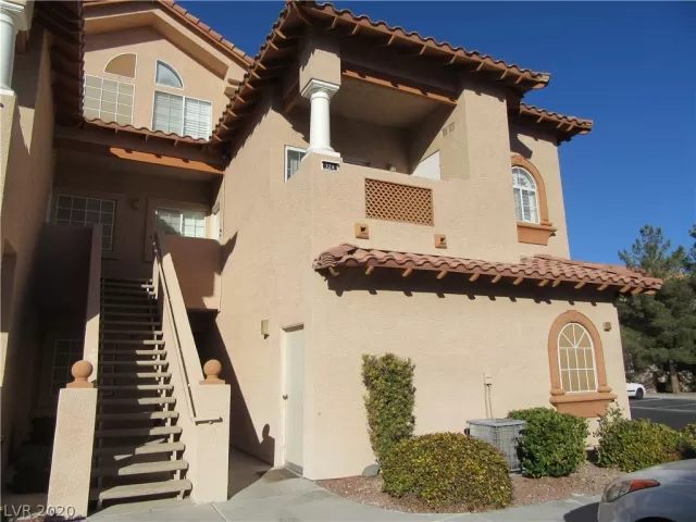 MLS: 2217199 Condo For Sale