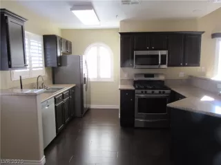 Photo #3: 2217199 Listing 