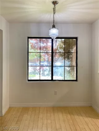 Photo #4: 2217218 Listing