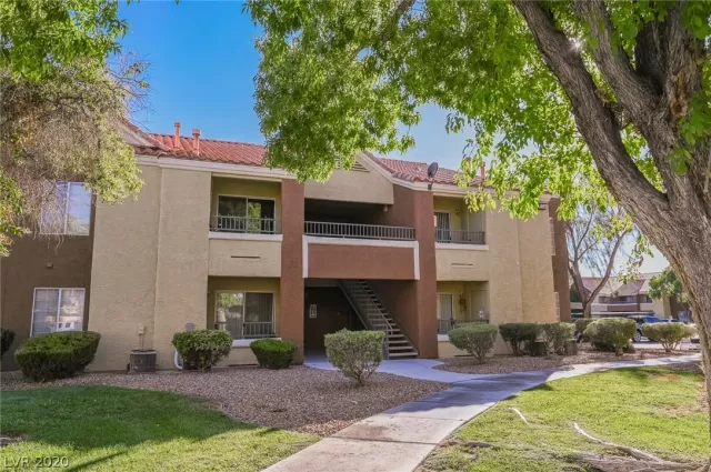 MLS: 2217249 Condo For Sale