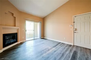 Photo #4: 2217249 Listing