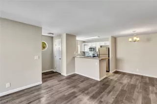 Photo #4: 2217250 Listing 