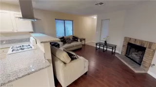 Photo #2: 2217252 Listing