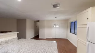 Photo #6: 2217252 Listing