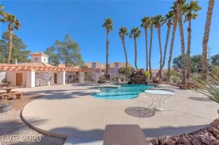 Photo #3: 2217300 Listing 