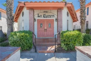 Photo #3: 2217343 Listing