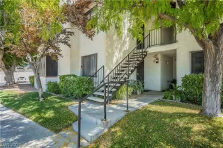 Photo #4: 2217343 Listing