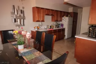 Photo #3: 2217486 Listing