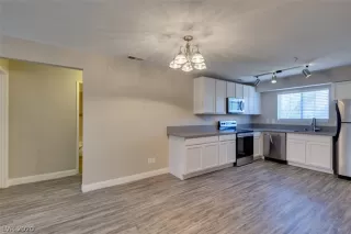 Photo #3: 2217489 Listing