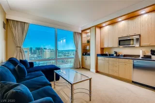 Photo #2: 2217557 Listing 