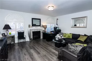 Photo #5: 2217567 Listing 