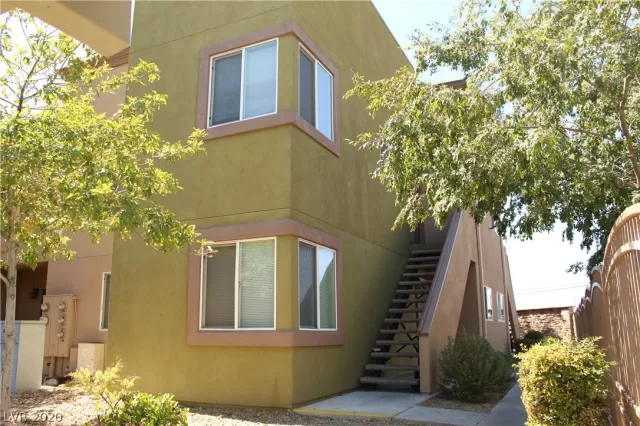 MLS: 2217573 Condo For Sale