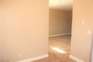 Photo #4: 2217573 Listing 