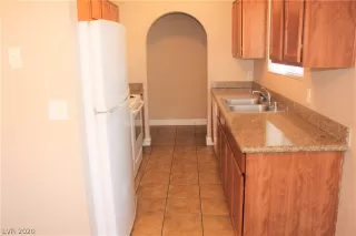 Photo #5: 2217573 Listing 