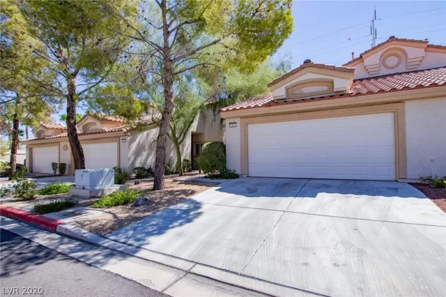 MLS: 2217581 Condo For Sale