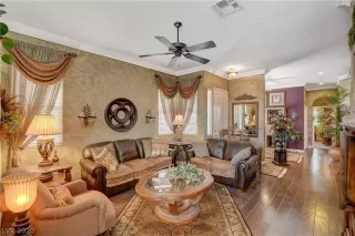 Photo #2: 2217635 Listing