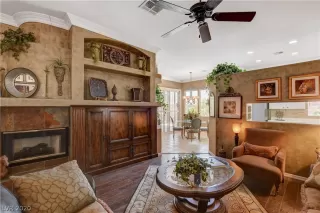 Photo #5: 2217635 Listing