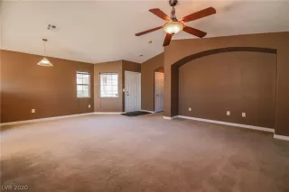 Photo #3: 2217705 Listing