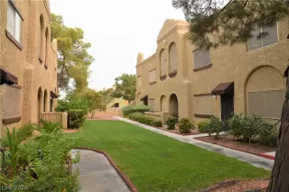 Photo #2: 2217742 Listing