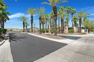 Photo #2: 2217792 Listing