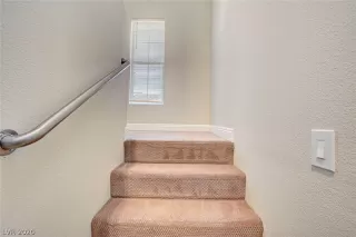 Photo #4: 2217806 Listing