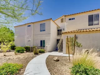 Photo #2: 2217834 Listing