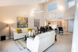 Photo #1: 2217845 Listing