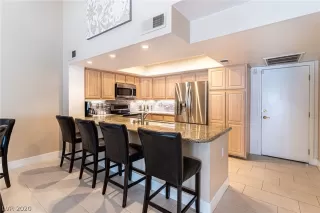 Photo #3: 2217845 Listing