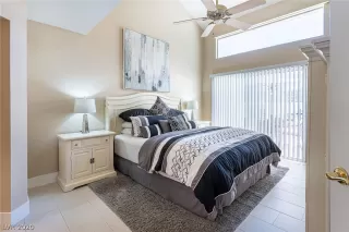 Photo #6: 2217845 Listing