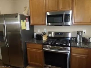 Photo #2: 2217894 Listing 