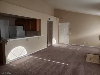 Photo #3: 2217932 Listing