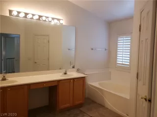 Photo #6: 2217953 Listing 