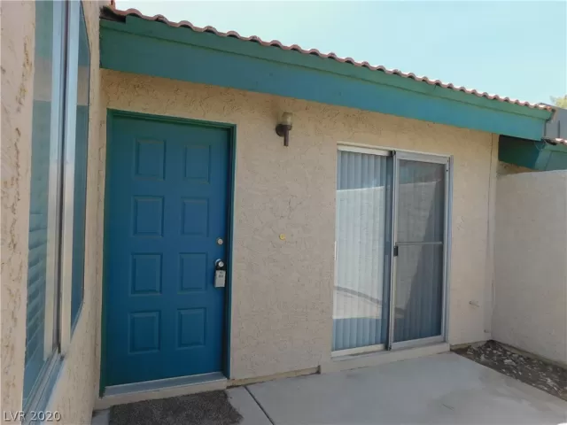 MLS: 2218025 Condo For Sale