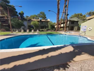 Photo #3: 2218062 Listing