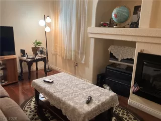 Photo #4: 2218102 Listing 
