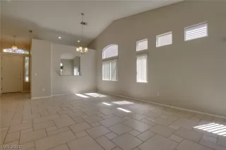 Photo #2: 2218135 Listing