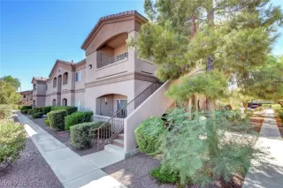 Photo #1: 2218139 Listing