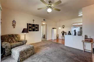 Photo #4: 2218139 Listing