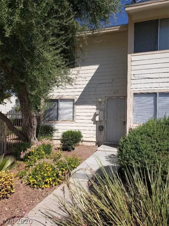 MLS: 2218157 Condo For Sale