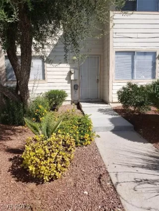 Photo #1: 2218157 Listing 