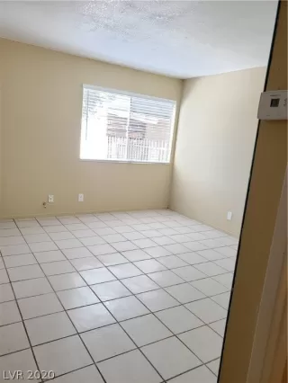 Photo #3: 2218157 Listing 