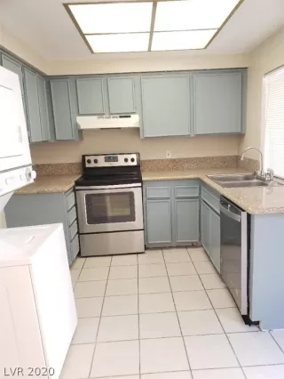 Photo #4: 2218157 Listing 