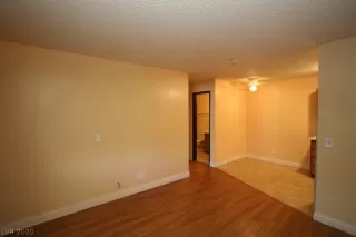 Photo #6: 2218186 Listing 