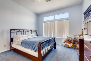 Photo #5: 2218207 Listing