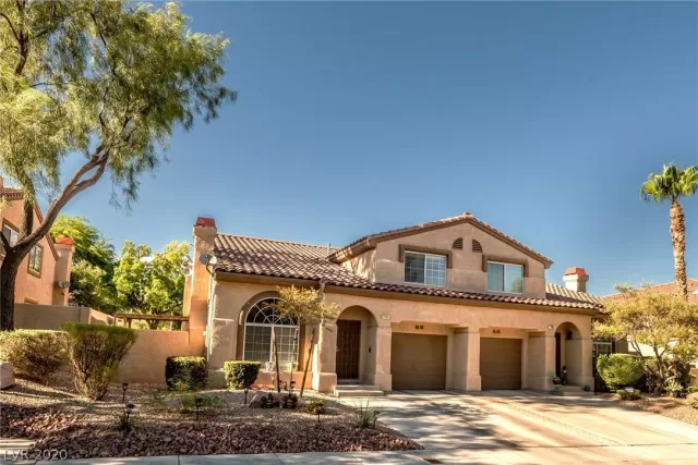 MLS: 2218209 Condo For Sale