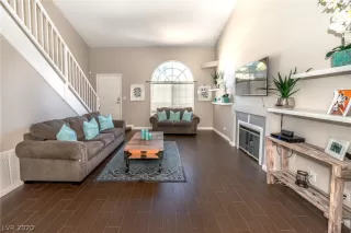 Photo #3: 2218209 Listing