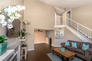 Photo #4: 2218209 Listing