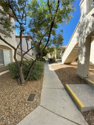 Photo #2: 2218250 Listing