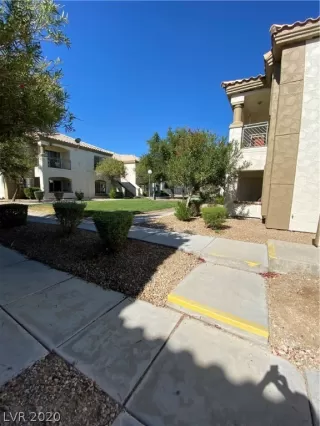 Photo #3: 2218250 Listing